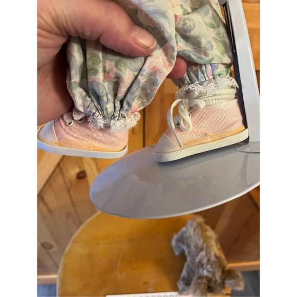 “Jennifer” Hamilton Collection Porcelain Dolls. Vintage. Little Girl And Dog. - Picture 8 of 9